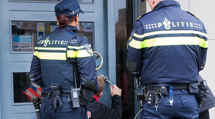 Drugs gevonden in de 1e Pioenstraat op Zuid .