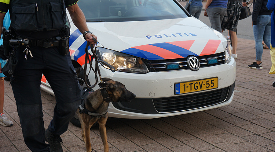 Steekpartij bij Dirk-supermarkt in Overschie.