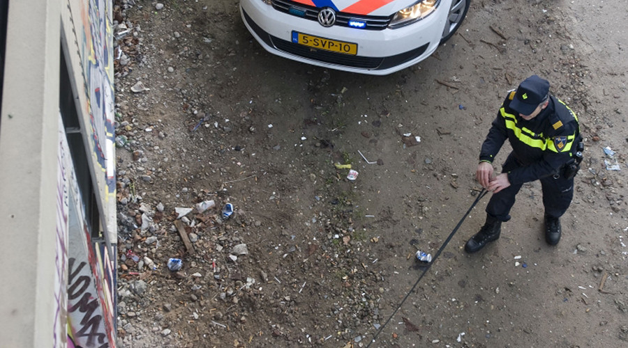 @ferdgrapperhaus Weer eentje voor je...je ziet nog steeds geen noodzaak voor een algeheel draagverbod op messen ?