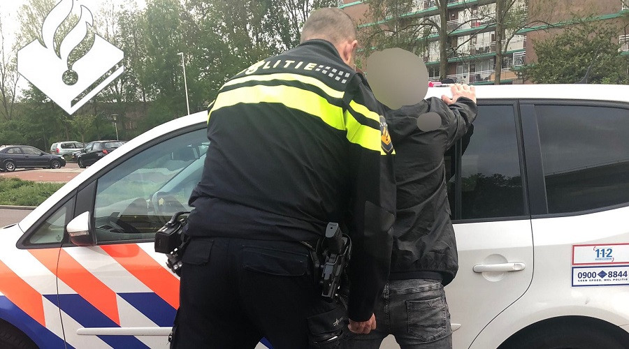 Aanhoudingen van veroordeelen.